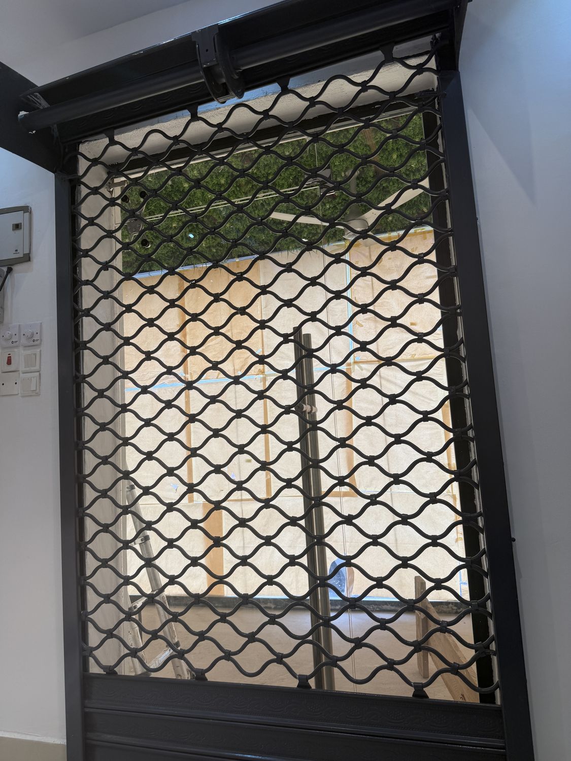 Foldable Burglar Proof, Shopfront